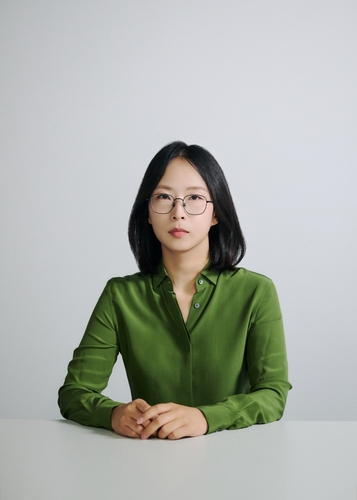 SeMA-하나 평론상에 김윤진
