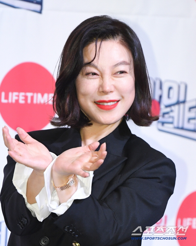 "임신했냐" 최화정, 미혼인데..독설가 연예인에 모욕당하고 '분노'