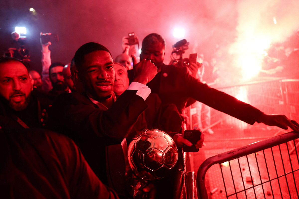 "이강인 이런 PSG에서 100경기, 새삼 대단" '옆에 앉은 애'가 발…