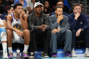 커리없는 골스는 모래성.마이애미에 분패. 결국 승부처 해결사가 없었다