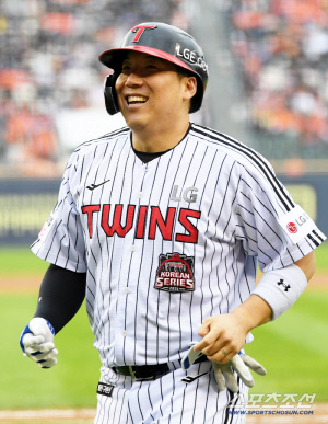 '천재타자' 잡은 한화 우승 후보 급부상. 김현수-박해민 뺏길 위기 LG의 2연패 꿈은 물거품인가