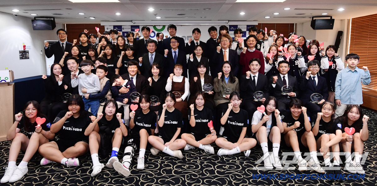 "학생들을 위한 일이잖아요!" 열정+헌신으로 새 지평 연 '학교 체육' …