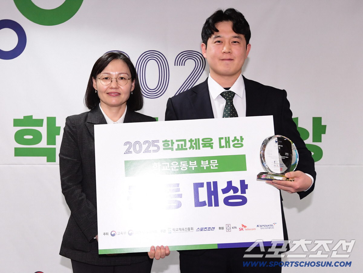 "학생들을 위한 일이잖아요!" 열정+헌신으로 새 지평 연 '학교 체육' …