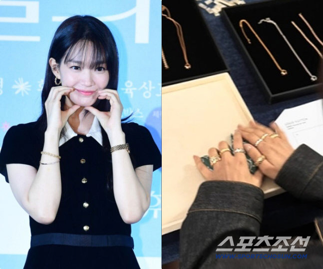 '김우빈♥' 신민아, 결혼 발표 하루 전 '반지 7개' 사진 올렸다…"의…