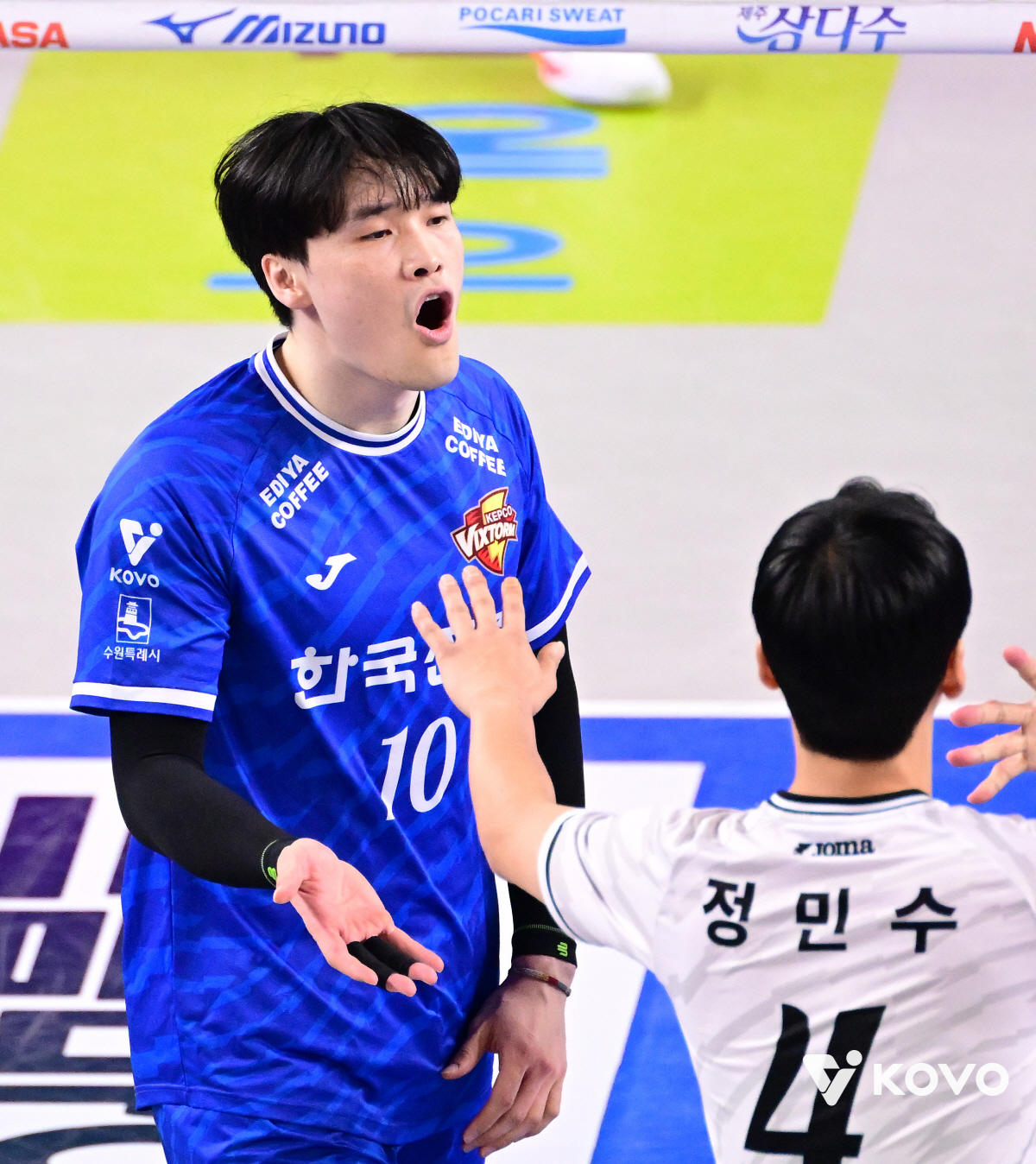 '베논 24득점 폭격' 한국전력 4위 점프! 현대캐피탈 셧아웃+충격 3연…