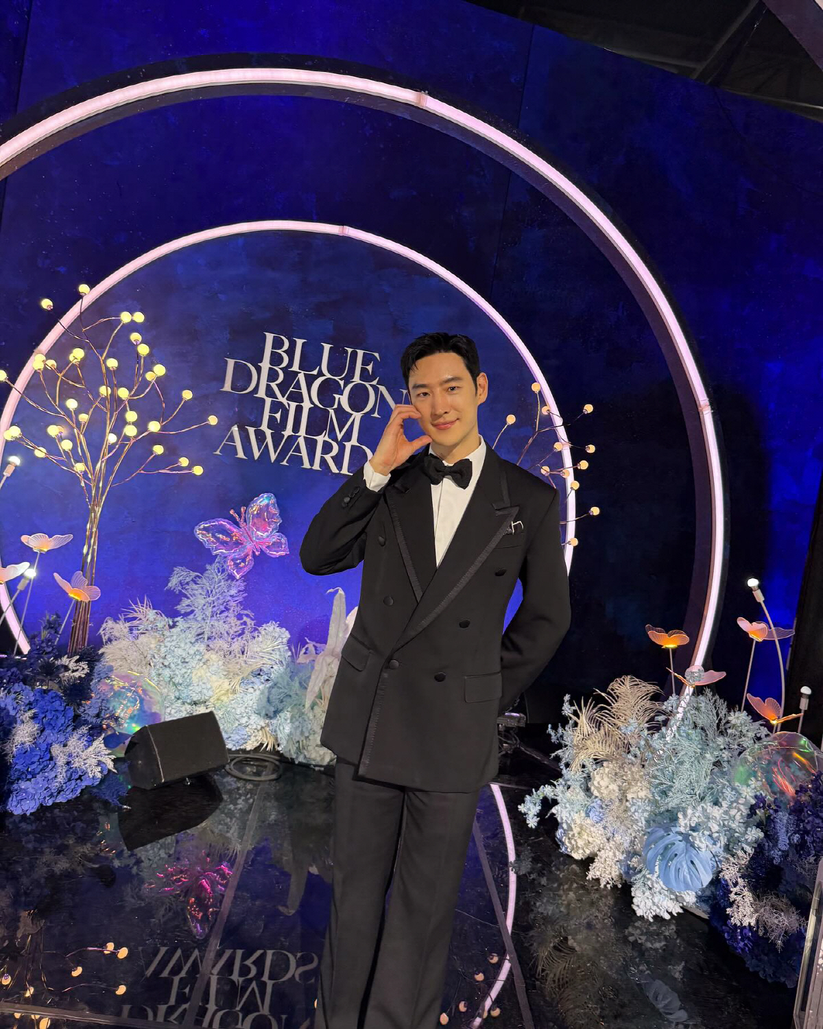 “부족해도 예쁘게 봐주세요” ‘2년 연속’ 청룡 빛낸 MC 이제훈, 비하…