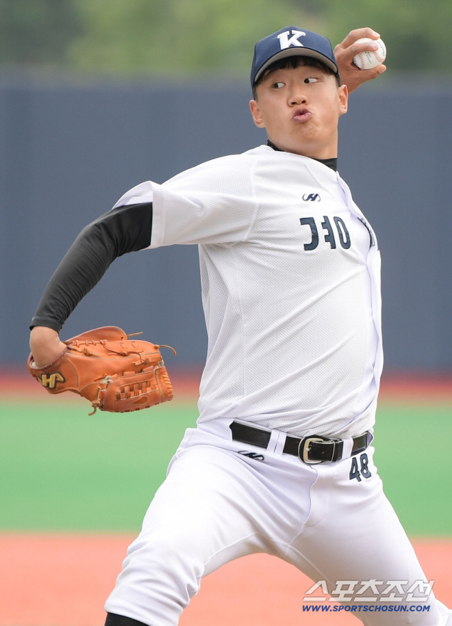 돌고돌아 고향 앞으로! '4억짜리 귀하신 몸' 1m89 거구의 부산사나이…