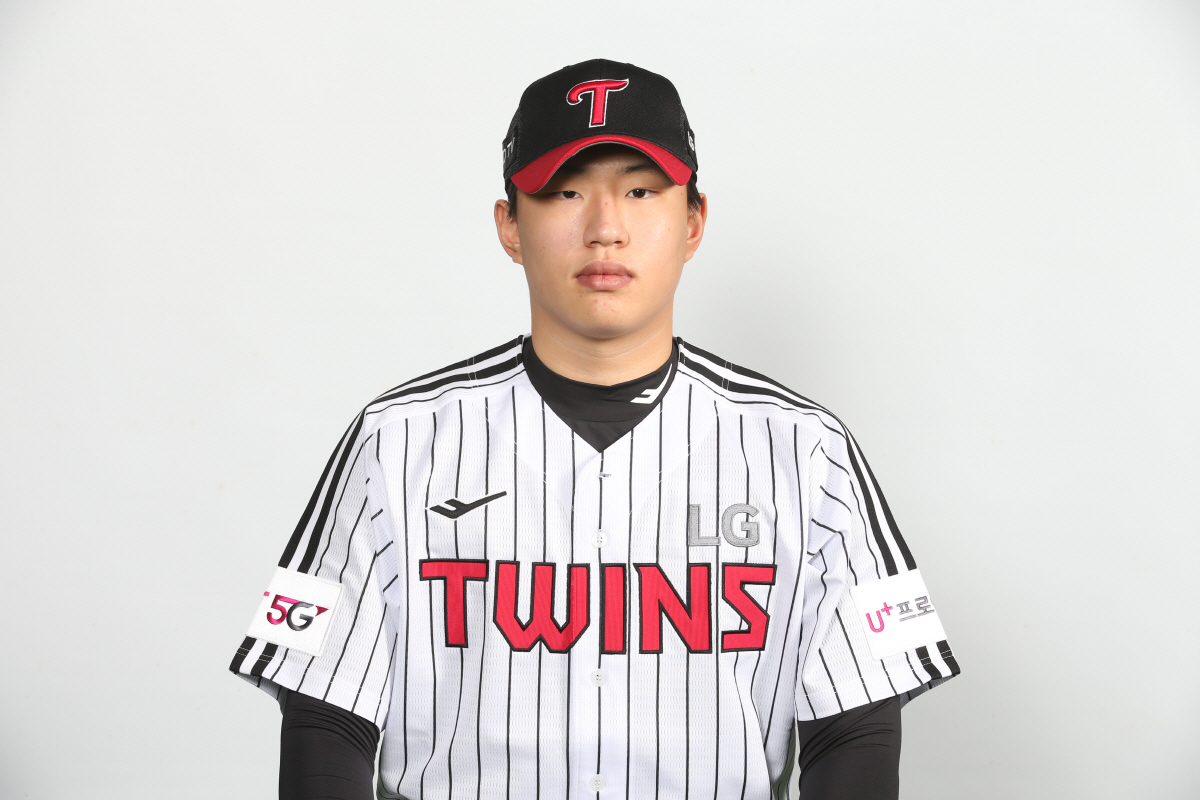 돌고돌아 고향 앞으로! '4억짜리 귀하신 몸' 1m89 거구의 부산사나이…