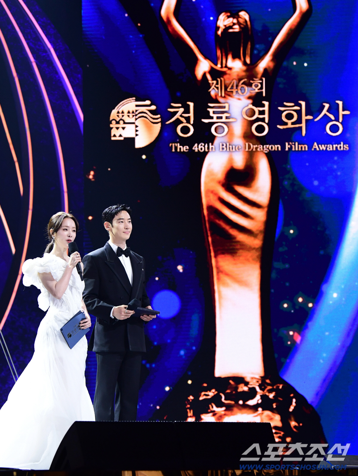 [청룡영화상] 韓영화 제작진의 장인정신…'승부'→'하이파이브', 각축전 …