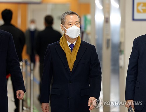 '김만배와 돈거래' 홍선근 머니투데이 회장 2심도 유죄…벌금형