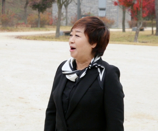 전남편 200억 빚 떠안은 혜은이 "살던 집에서 쫓겨나고 빨간 딱지..기…