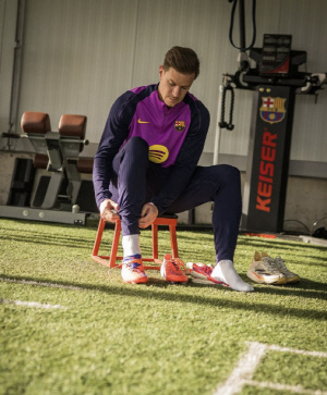 바르사 역대 최고 수호신이 튀르키예로? 西매체 '베식타슈, 완전이적 옵션도 고려'