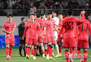 美 깜짝 예측! '역사적 포트2 확보' 홍명보호 토너먼트 진출 청신호? 