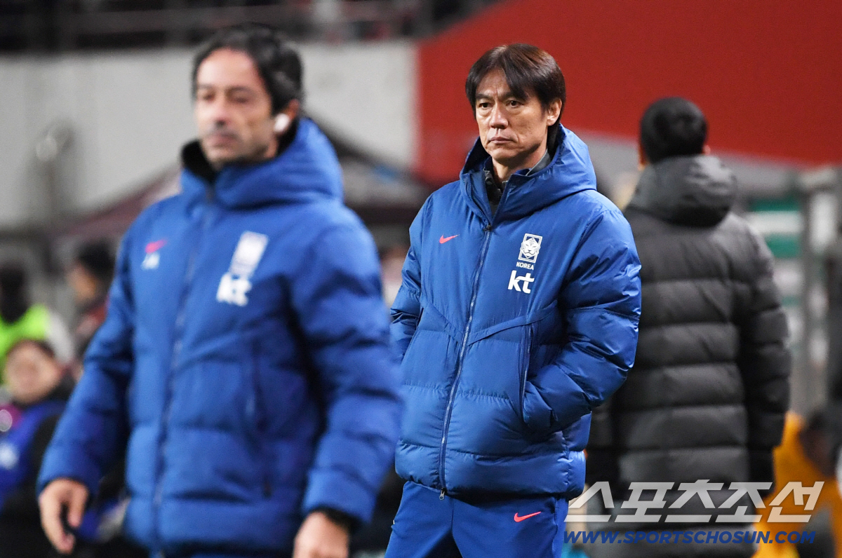 美 깜짝 예측! '역사적 포트2 확보' 홍명보호 토너먼트 진출 청신호? …