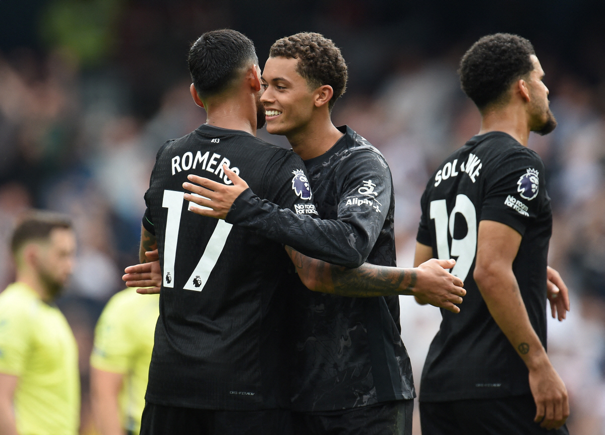 깜짝 폭로! "가족보다 손흥민이 먼저였다" 우승의 그날 회상한 토트넘 S…