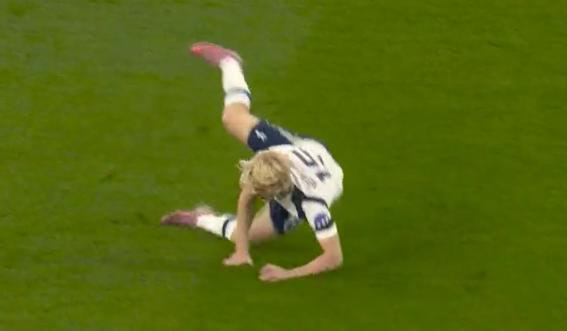 초비상! '머리 쿵' 경기중 충격, 뇌진탕 회복 더뎌→