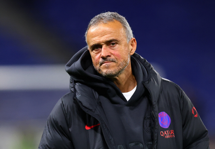 "강인이도 데려가세요" PSG 최대 불안 요소 등장, 감독이 충격 이별? "다음 행선지 찾는 중"
