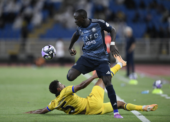 청천벽력 뒷이야기! 포체티노, 손흥민은 보험이었나..."토트넘 훈련장까지 데려와서 설득"