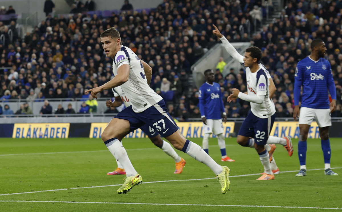 英 단독! 제발 리버풀 가지마...토트넘이 내린 결론은? "손흥민급 연봉…