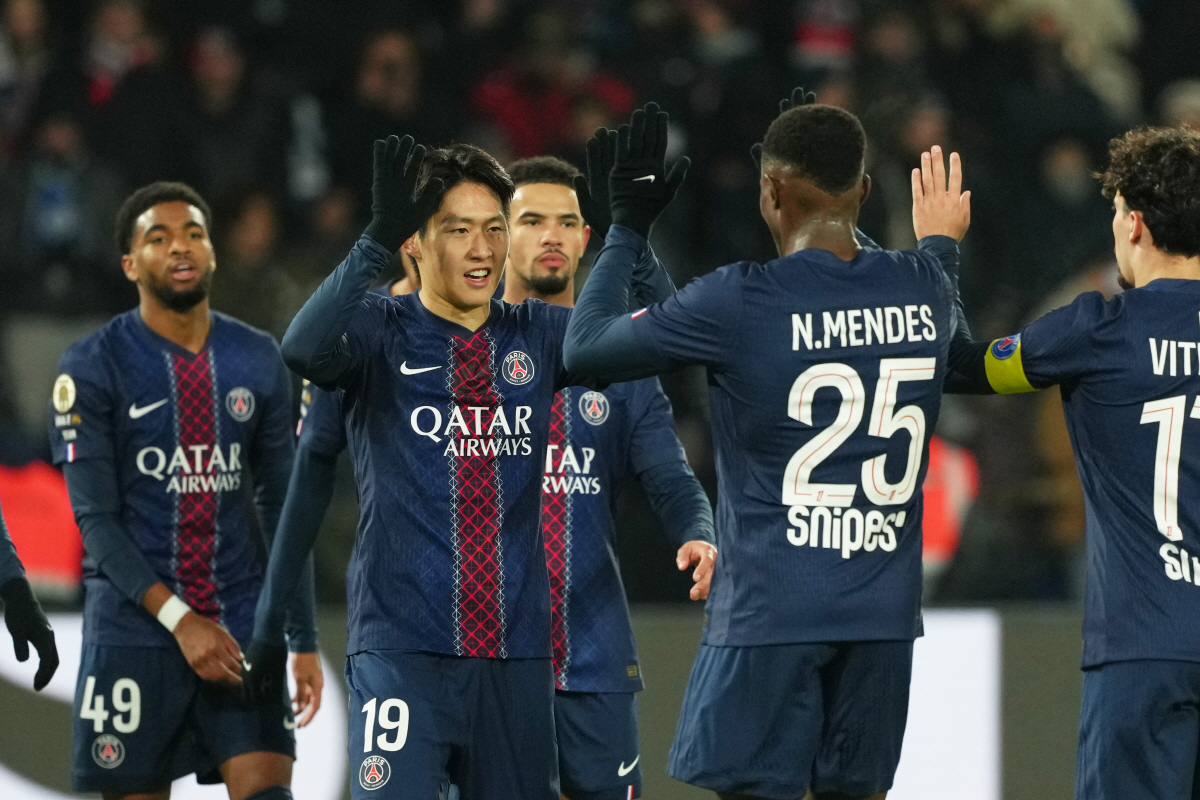 '이쯤되면 국보급!' 이제는 당당한 PSG 핵심 이강인, 2025~202…