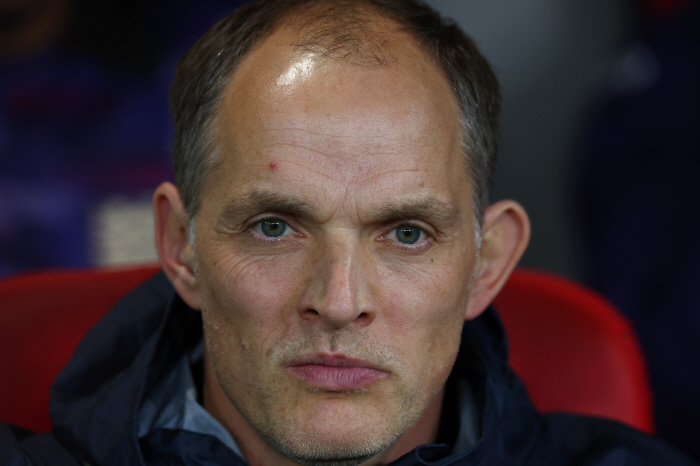 "김민재 탐욕스러워" 선수 공개 비판 서슴지 않던 투헬의 배려, 하지만 추락하는 월클..."이적한 것 후회 중"