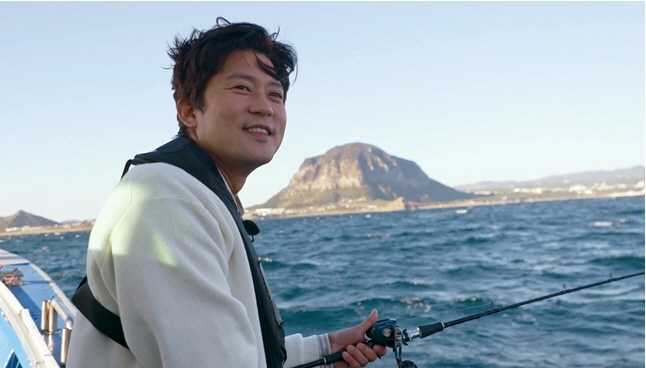 "살면서 멀미해본적無"…쯔양 "3시간 흔들리는 배도 OK"→라면 국물까지…