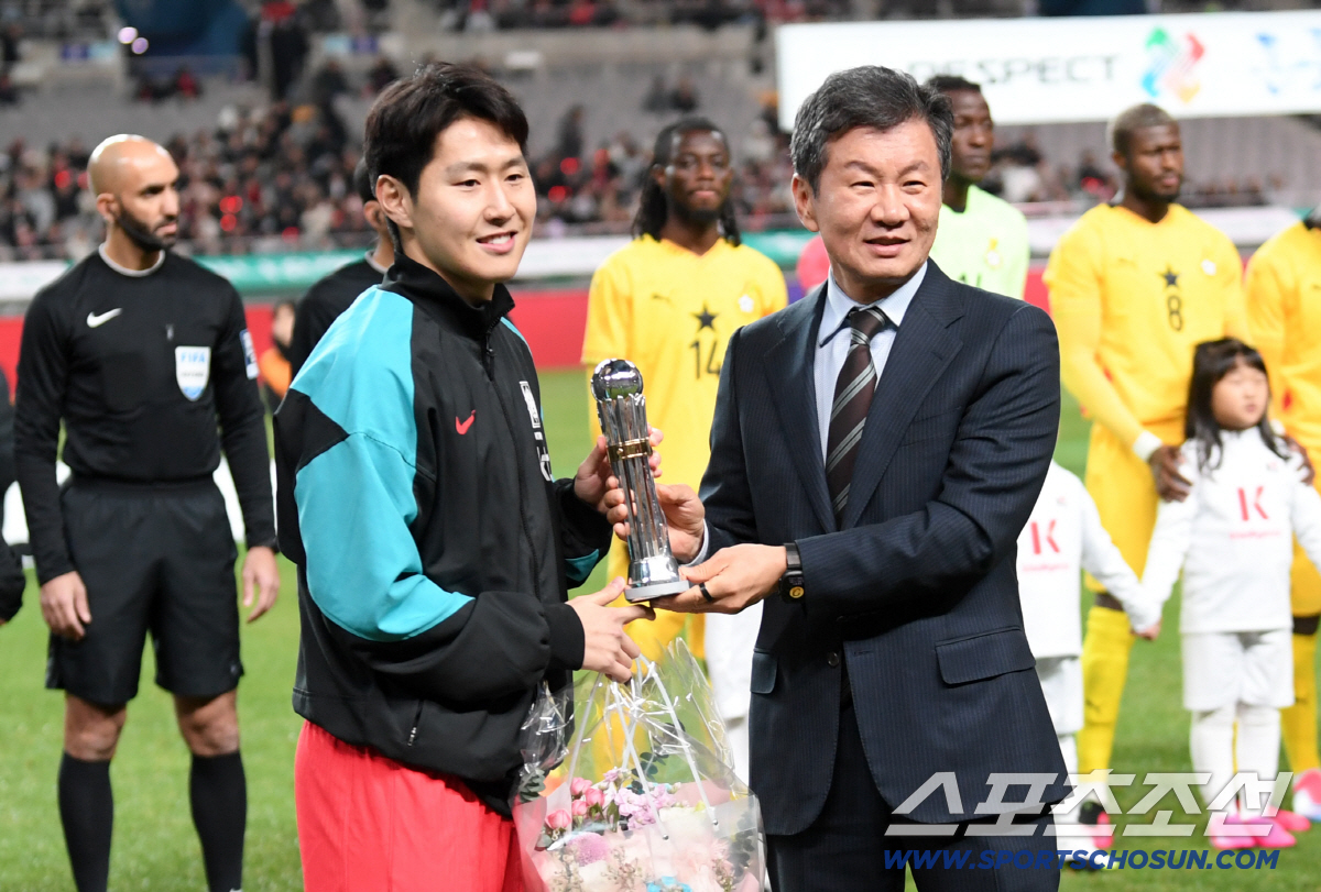 "LEE, 亞 1등 축하해!" PSG 팬들의 뜨거운 응원, 이강인 결승골…