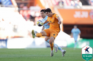 '기적 질주' 뒤집을 뻔한 대구-'패배 위기 탈출' 승점 차이 지킨 제주, 최하위 결정은 최종전으로...1-1 무승부→승점 3점 격차 유지[현장리뷰]