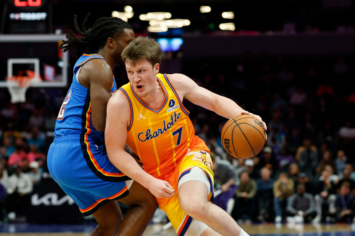 '괴물신인'콘 크니플 맹활약. 샬럿 리빌딩 계획 전면수정. 에이스 라멜로…