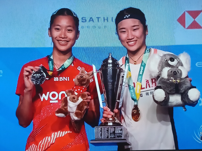 '무려 10번째 금메달' 안세영, BWF 새기록 작성했다…여자단식 시즌 최다 10회 우승 쾌거