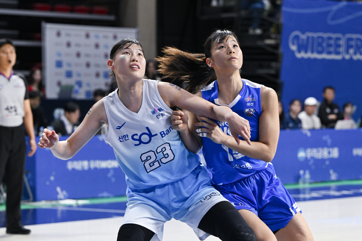 [현장리뷰]'사제대결' 위성우 감독이 웃었다…'이명관+김단비 37득점 합…