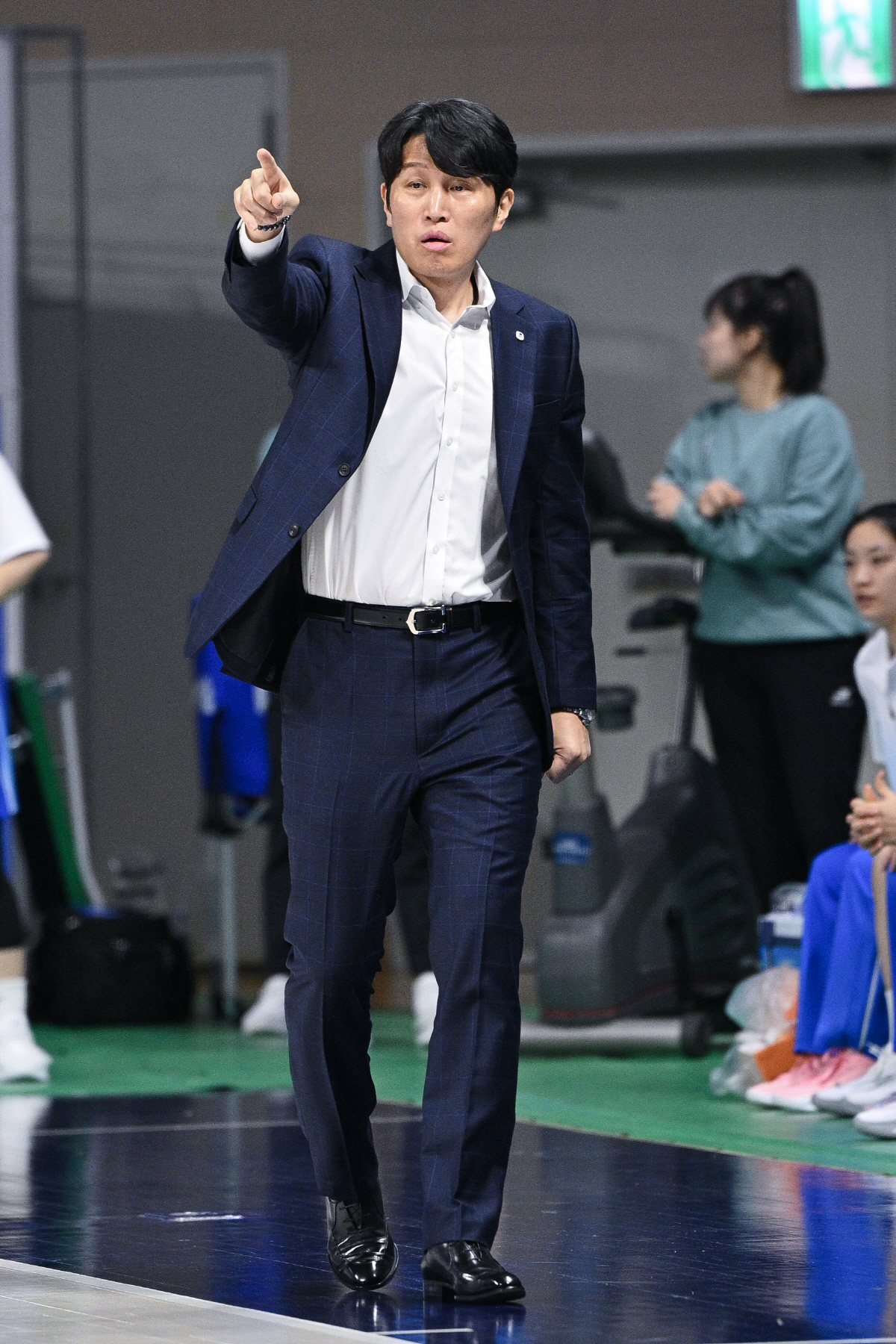 "동기부여된다" '옛 제자'와 '적'으로 붙은 위성우 우리은행 감독, '…