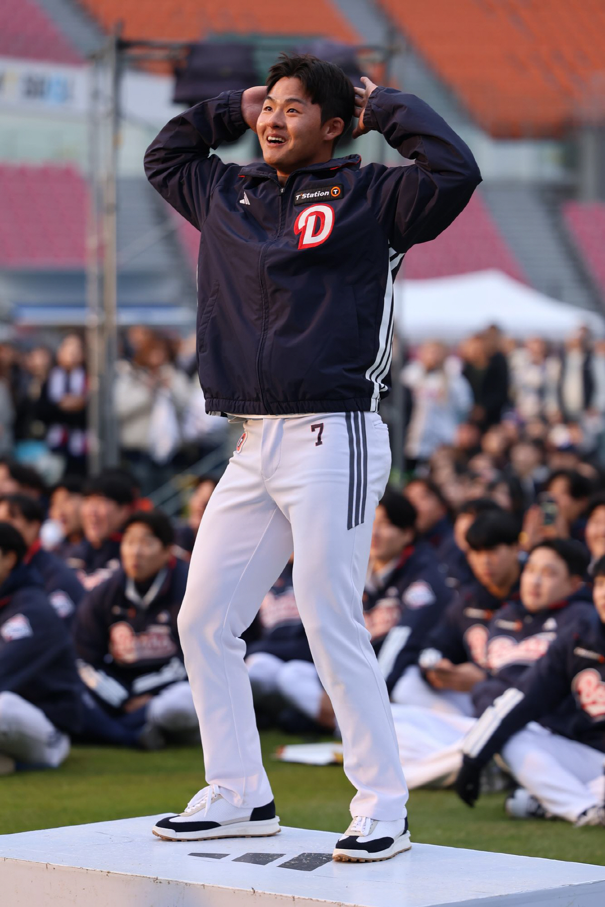 박찬호 '등번호 보상가방' 계약 규모 떴다 → 1000만원짜리 사줄거냐!…