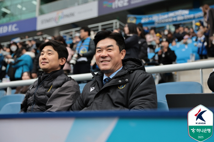 [오피셜]'비전 제시' 인천, '승격 명장' 윤정환 감독과 3년 재계약→…