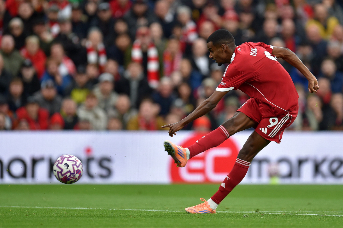 태업 업보 청산! 119년만 대기록→폭풍 조롱에 울고 싶다…"리버풀, 이…