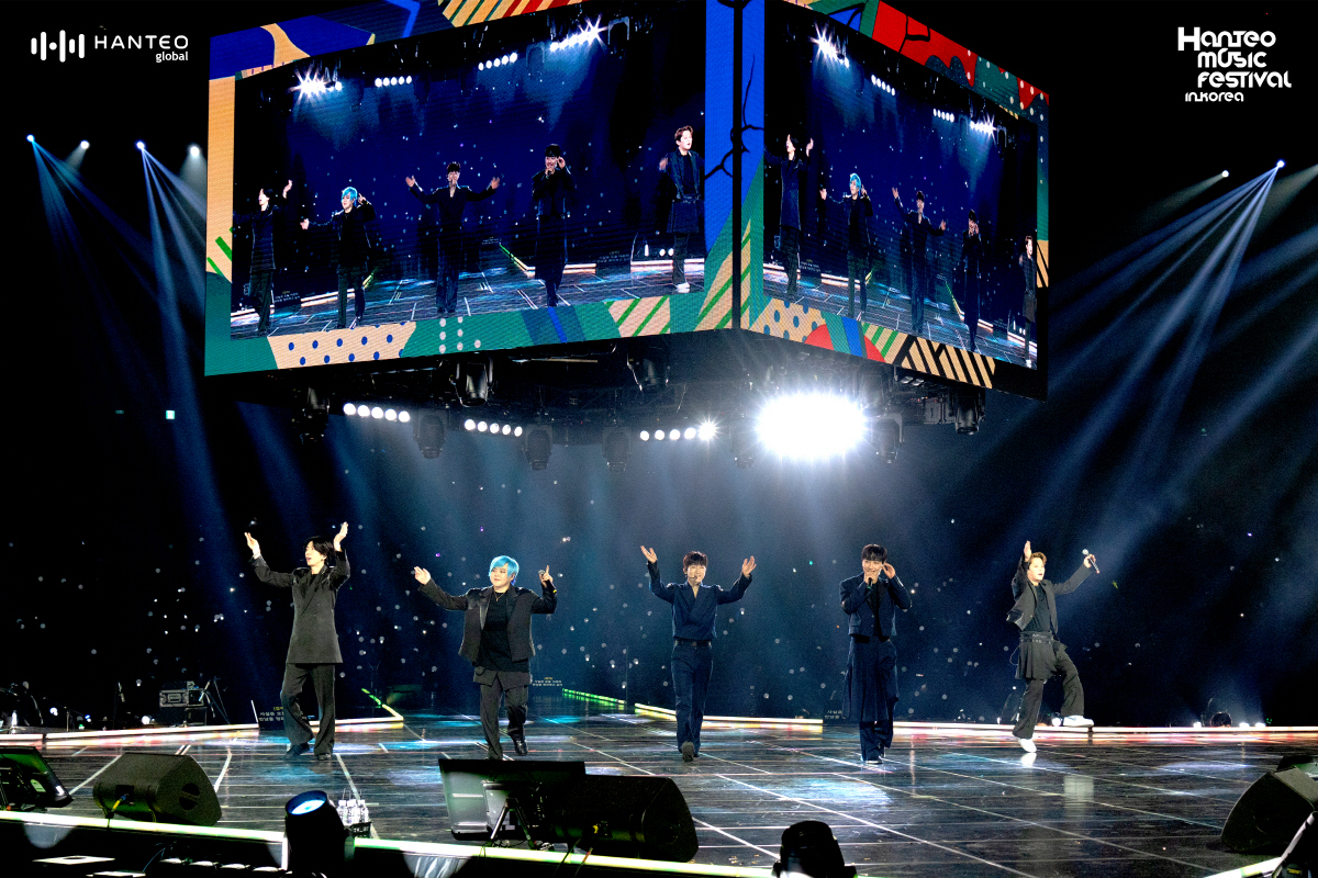 H.O.T., 데뷔 30주년 한음페서 뭉쳤다…후배들에 "내 어린 시절 보…