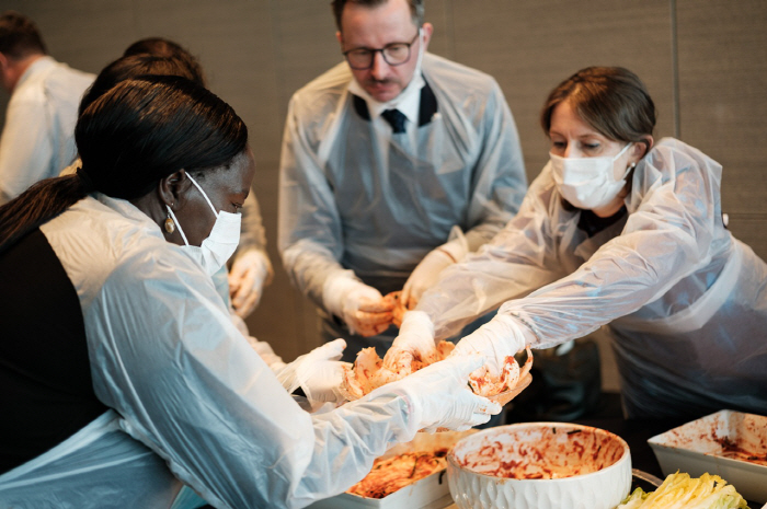 롯데호텔, 20여개국 주한 대사 초청  '김치의 날 외교 오찬' 성료