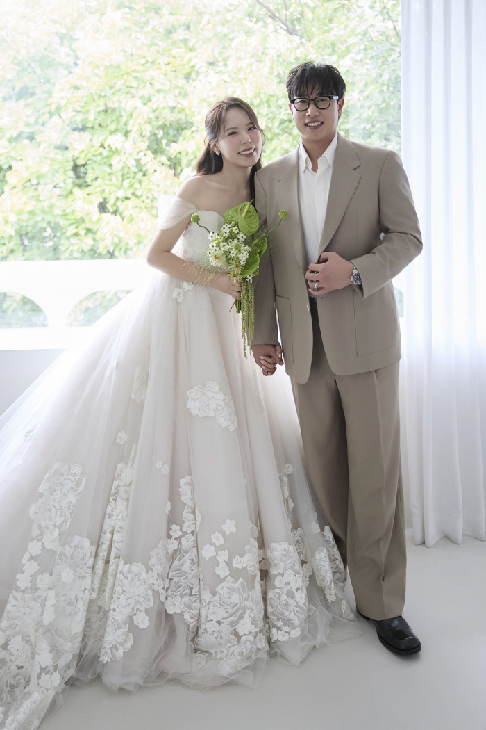 SSG 랜더스 운영팀 박진우 파트너, 12월 6일 백년가약