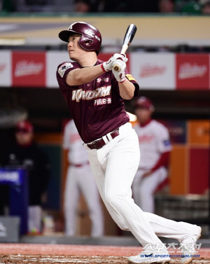 '키움 역사상 최초의 다년 계약 주인공' 이원석, 전격 은퇴 선언...21년 프로 생활 마감 [공식발표]