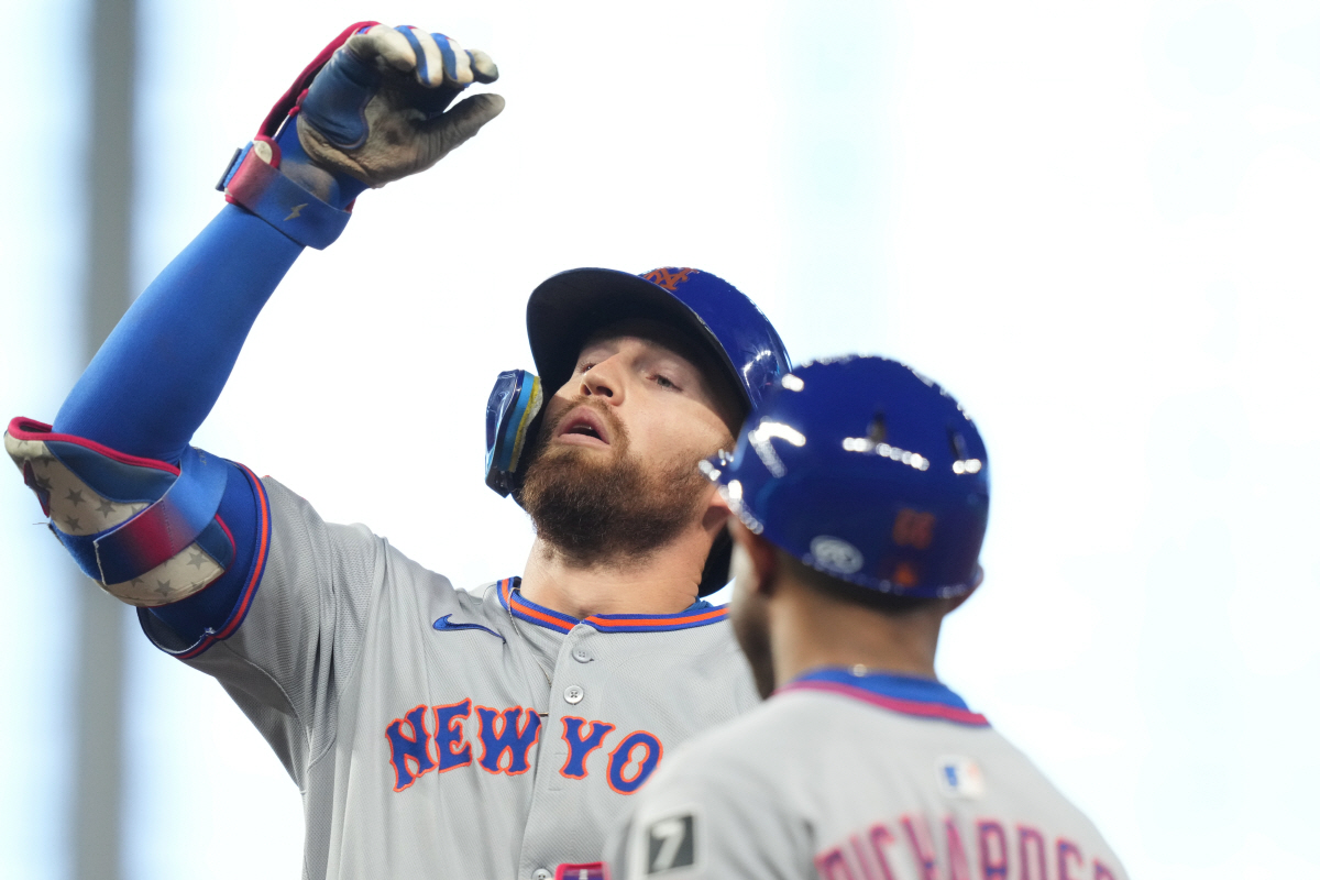 '칼을 빼들긴 했는데' 6243억 쓰고 PS 실패한 메츠, 프랜차이즈 스…