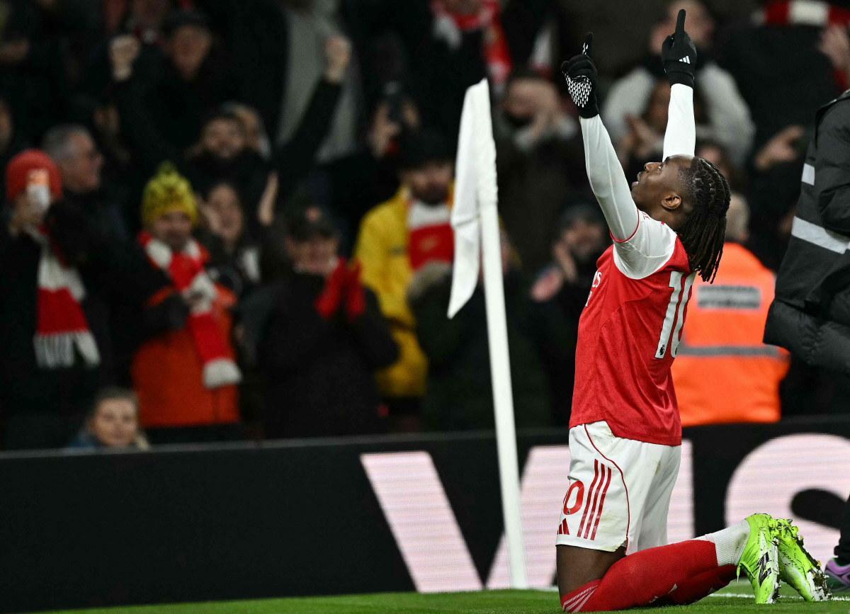 "손흥민 없잖아, 아스널이 옳았다" '역대급 하이재킹' 에제, 토트넘 두…