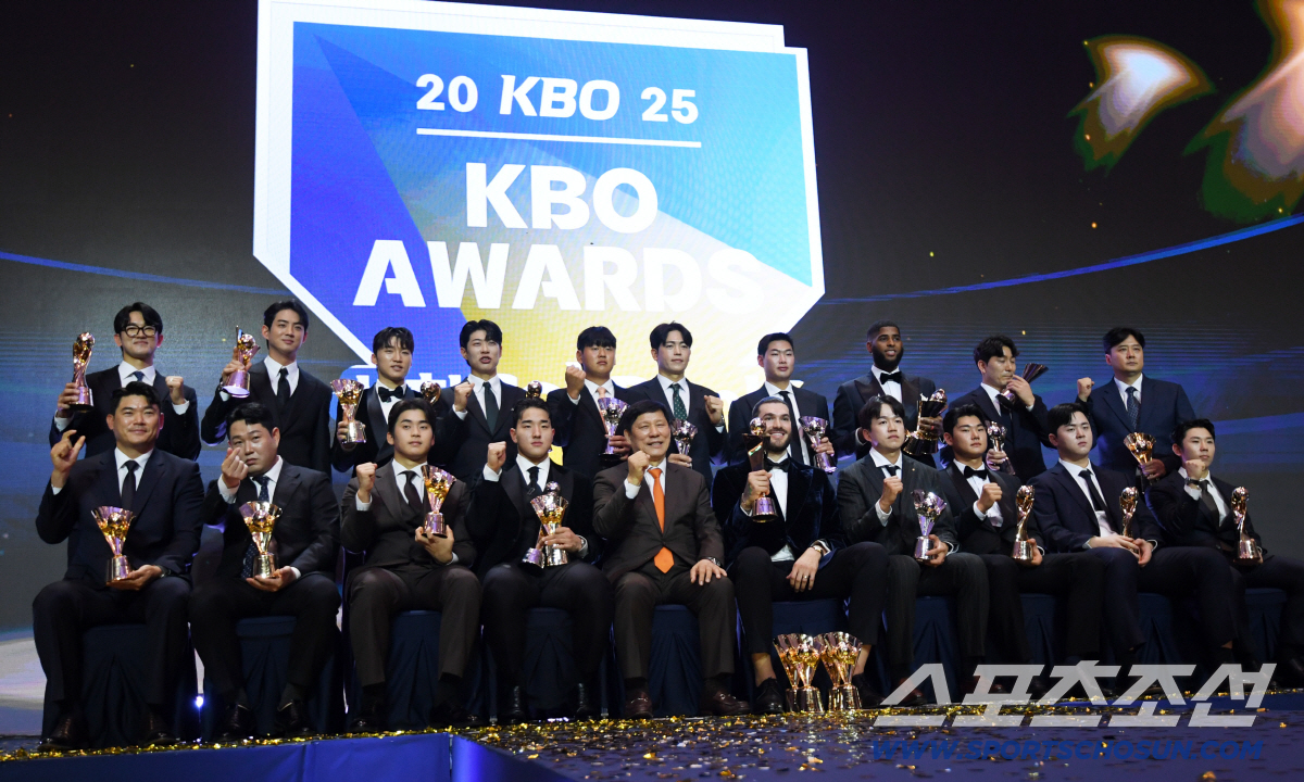 [포토] 2025 KBO 시상식 '영광의 얼굴들'