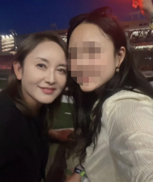 김선진·故 조민기 딸, 美 명문대 조기졸업 후 결혼..