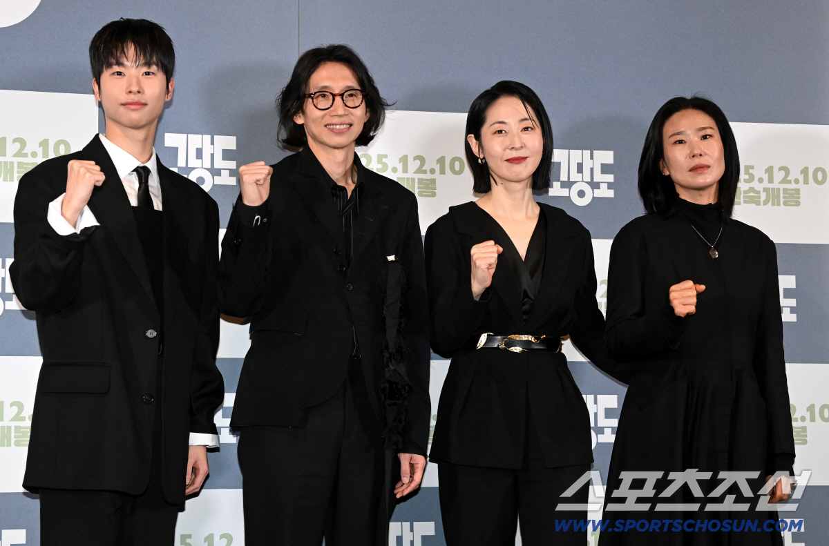 [포토] 정순범 봉태규 강말금 장리우, '고당도' 파이팅!