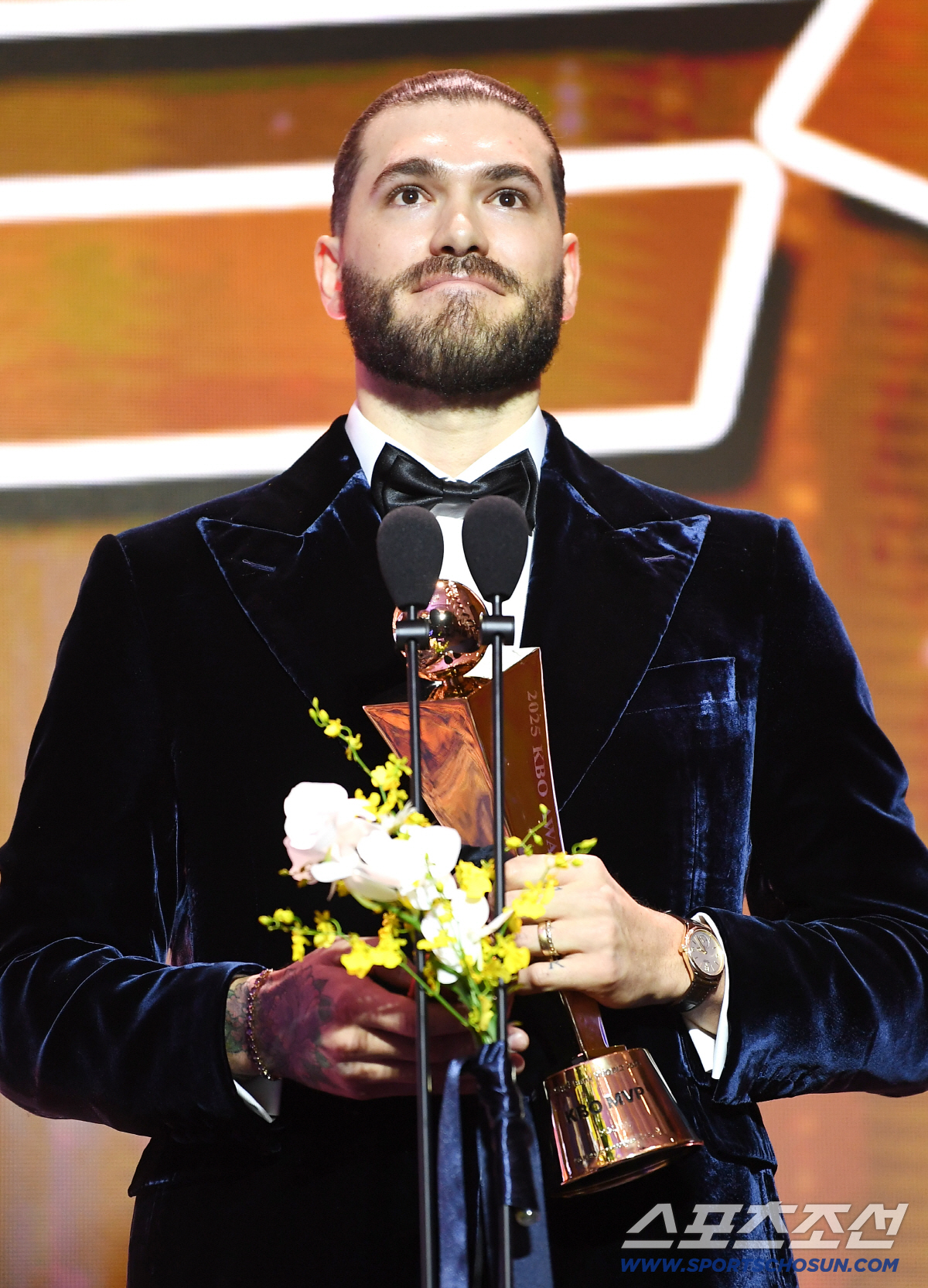 "엠마는 나의 진짜 MVP"...또 울컥한 폰세, 아내 부르며 뜨거운 눈…