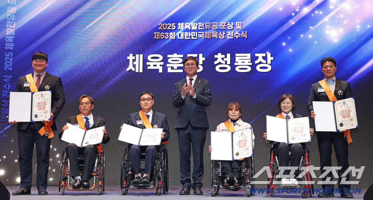 '불굴의 패럴림픽 영웅들' 청룡장X대한민국 체육상 받던 날의 기록