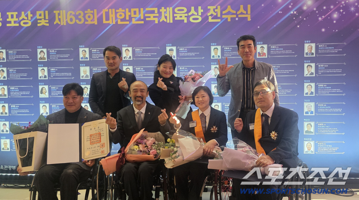 '불굴의 패럴림픽 영웅들' 청룡장X대한민국 체육상 받던 날의 기록