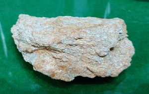 영동의 매장 자원 '일라이트' 제설 효과 '입증'…전국 판매 나서