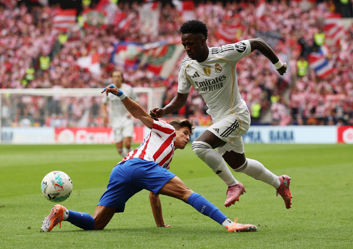 1티어 충격 폭로! "전성기 호날두급 연봉 내놔" 도를 넘은 재계약 요구…