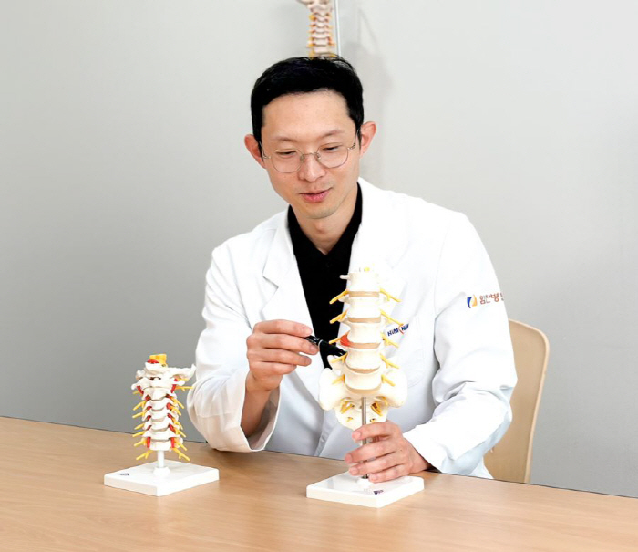 부산힘찬병원 김경준 센터장, UNOSS서 초청 강연…최신 임상 경험 공유